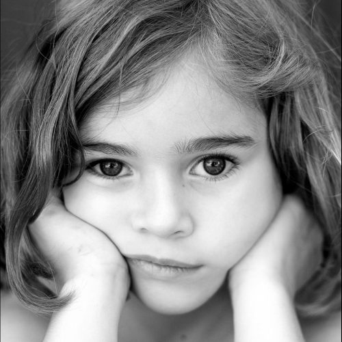 صور-بنات-صور-ابيض-و-اسود-صور-محجبات-أبيض-و-أسود6