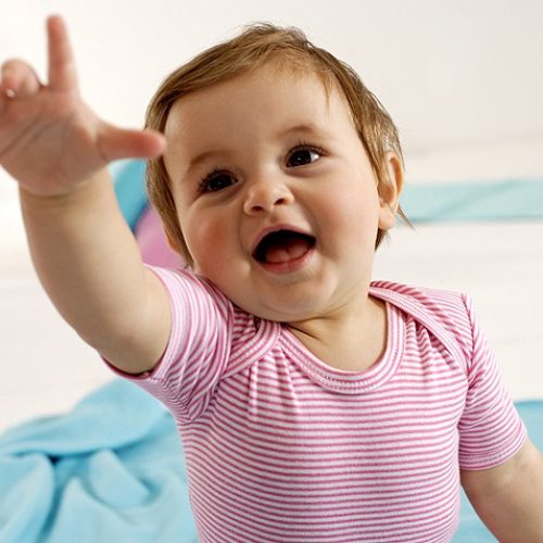 use-sign-language636
